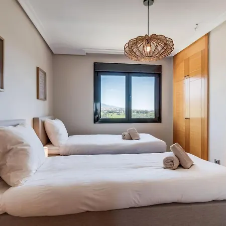 Apartmán Sea View Near And Marbella - Pool And Private Parking Estepona