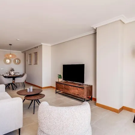 Sea View Near And Marbella - Pool And Private Parking Apartment Estepona